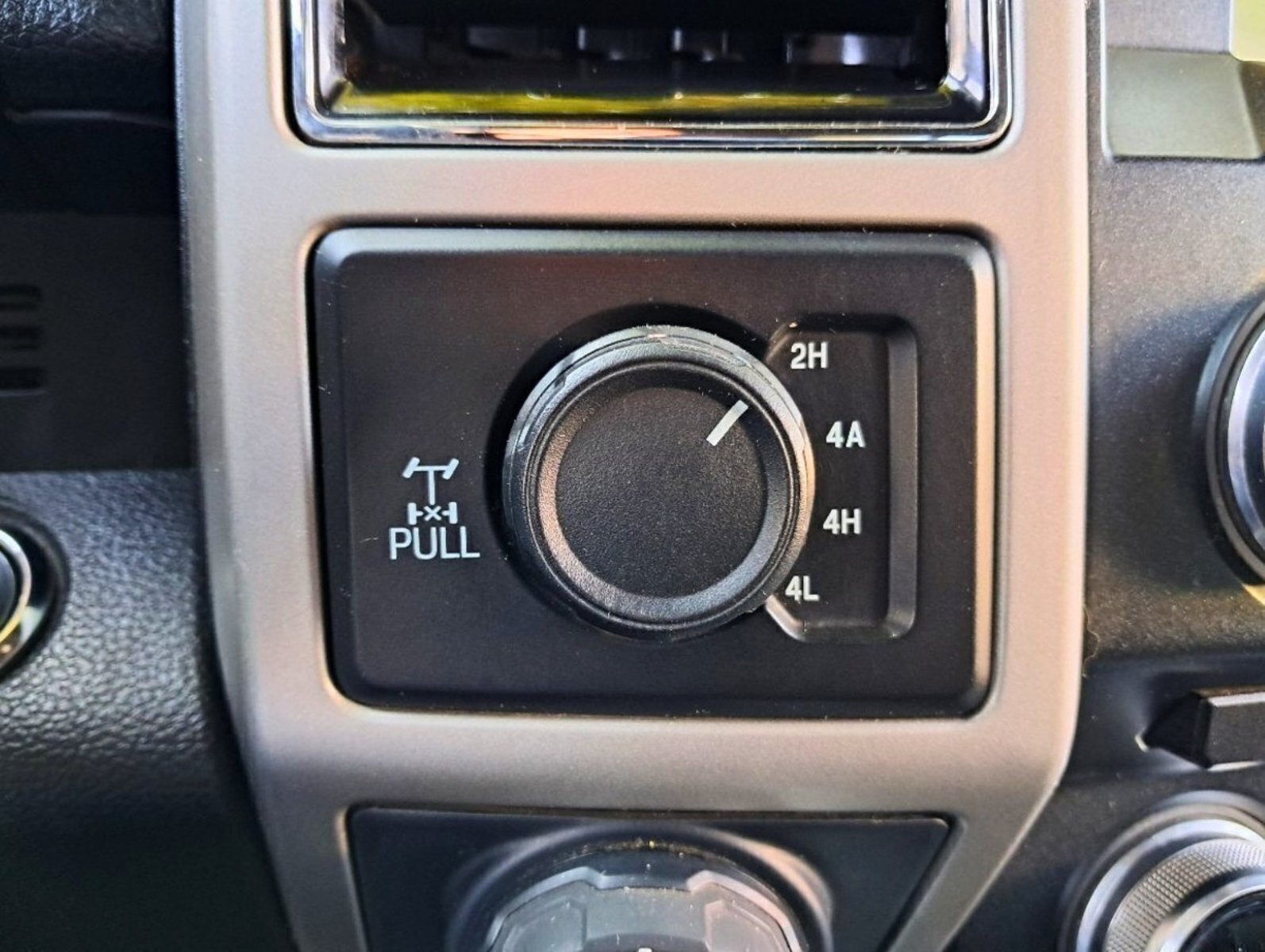 Ford F-150 Lariat 4x4 5.0 Aut 2019 - Imagen 10 de 10