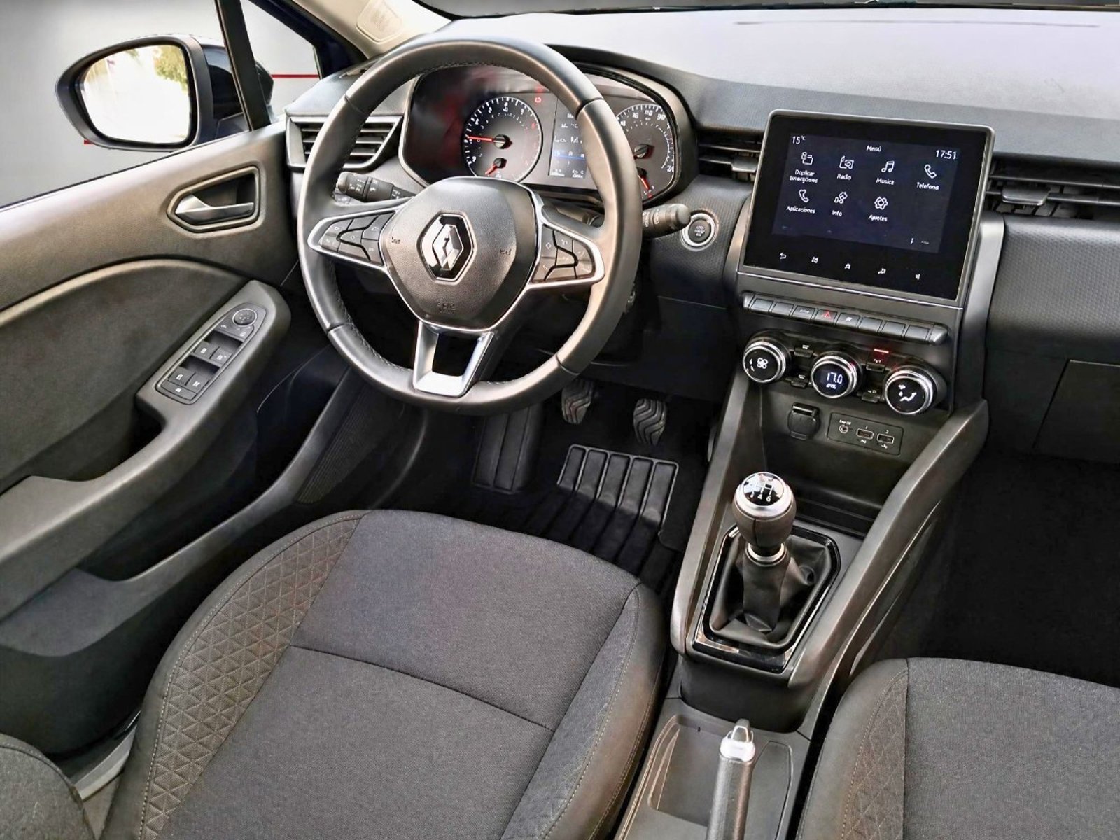 Renault CLIO Turbo 1.0 Mec 2023 - Foto 5 de 10
