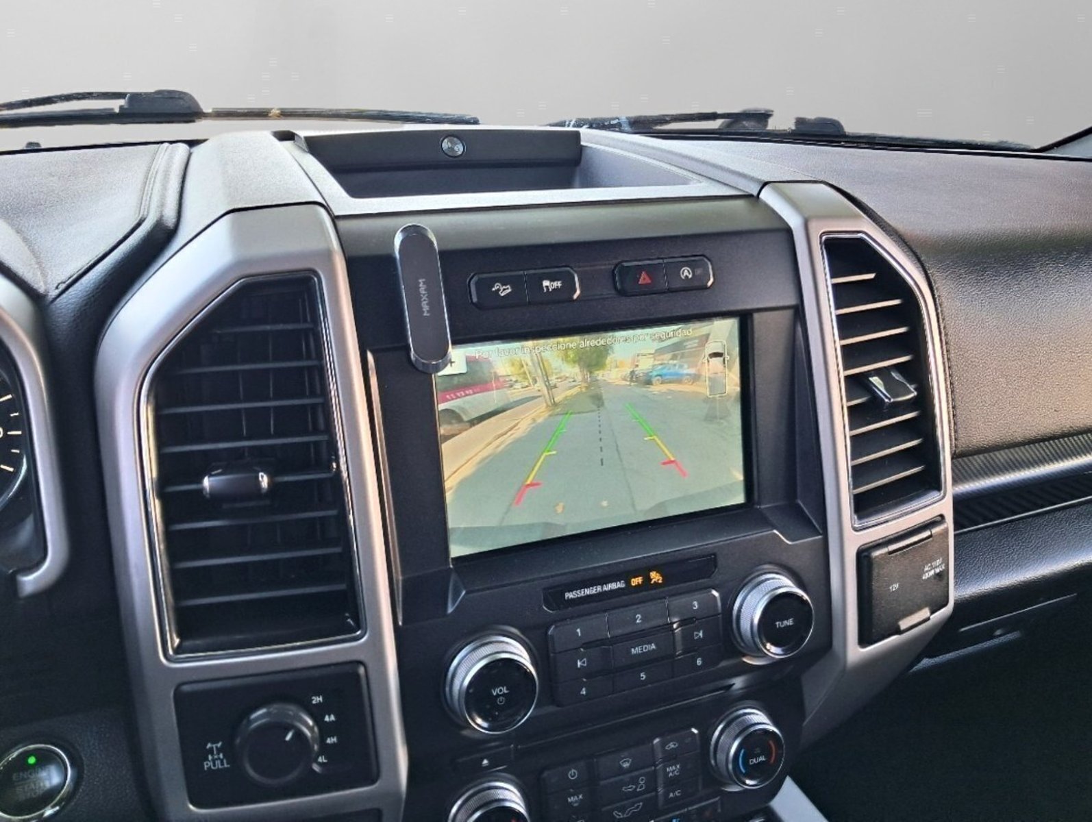 Ford F-150 Lariat 4x4 5.0 Aut 2019 - Imagen 7 de 10