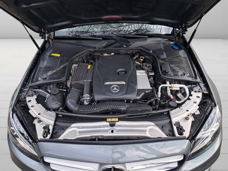 Mercedes-Benz C300 2.0 Aut 2018 - Imagen 6 de 10