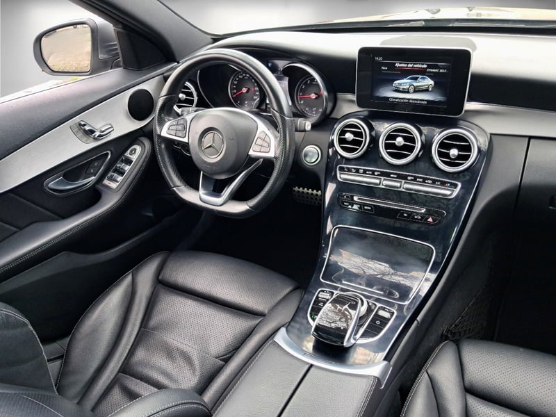 Mercedes-Benz C300 2.0 Aut 2018 - Imagen 5 de 10