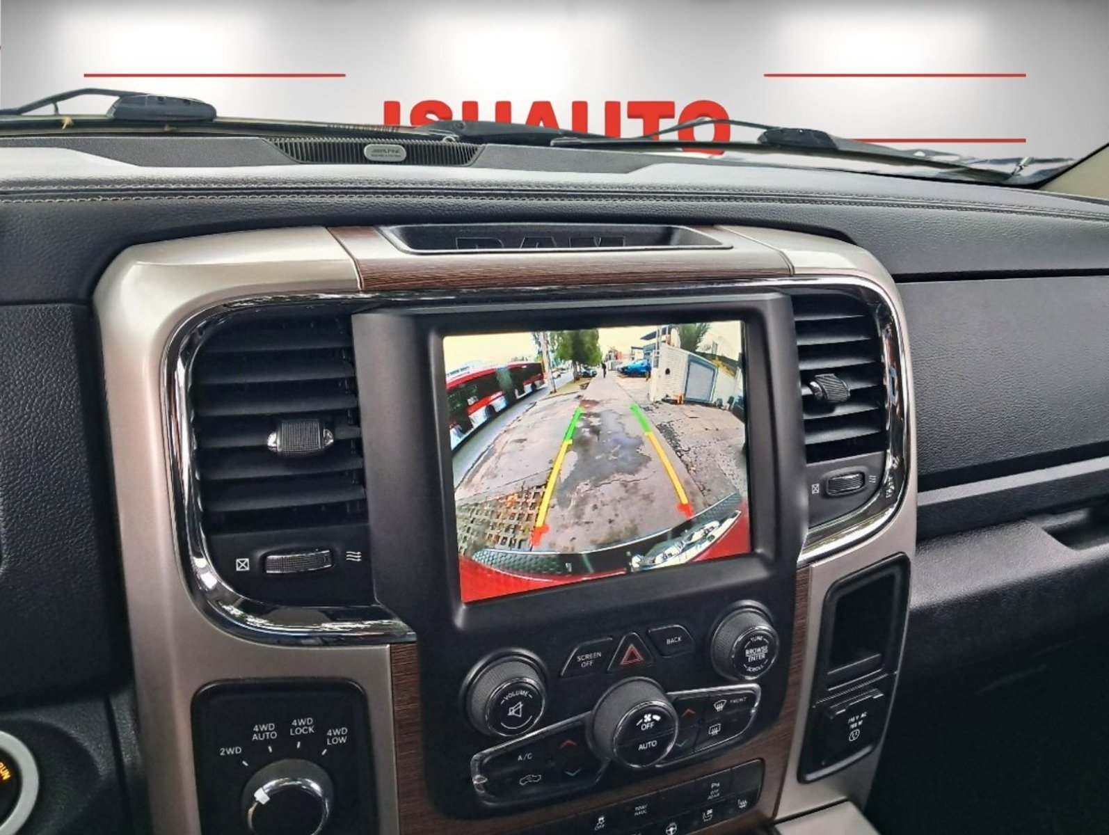 Dodge RAM 1500 4x4 Laramie 5.7 Aut 2017 - Imagen 10 de 10