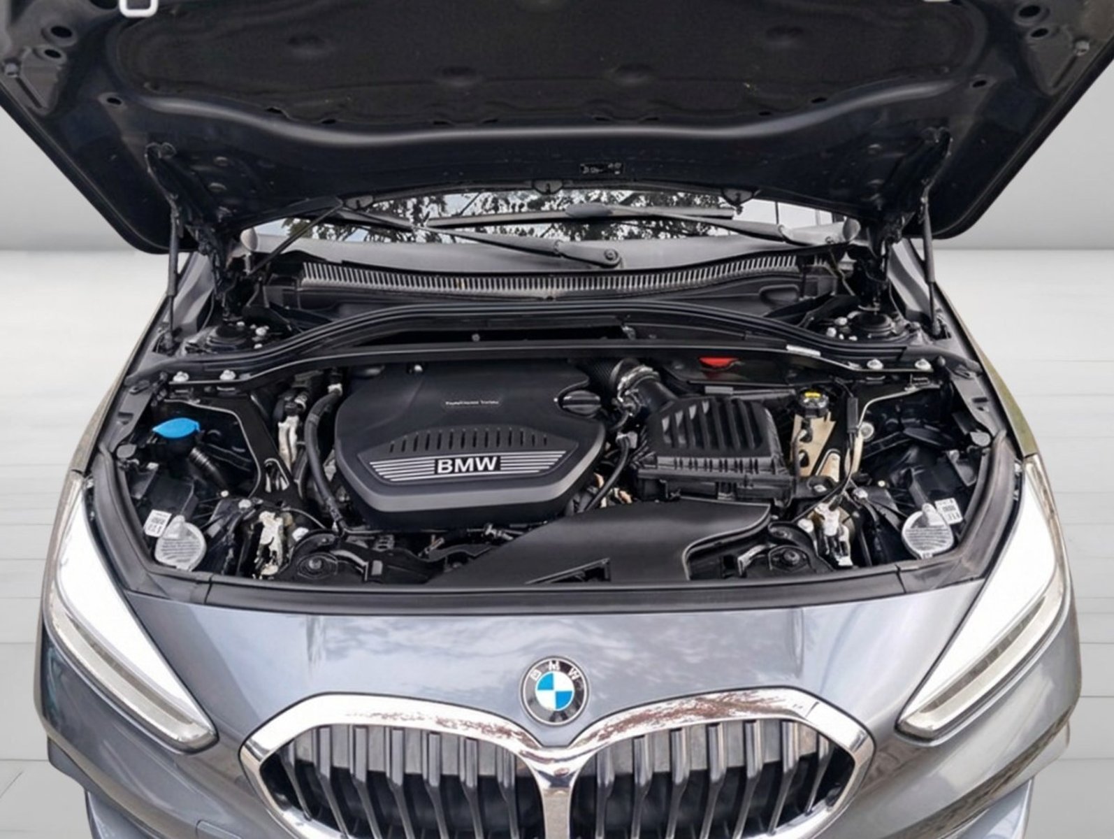 BMW 118D HB 2.0 AUT 2020 - Imagen 6 de 10