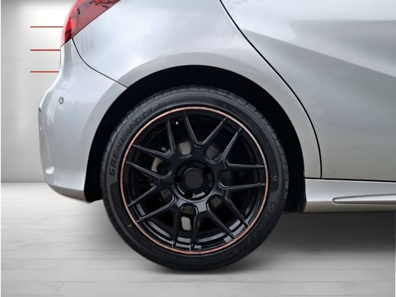 Mercedes-Benz A200 D 2.1 Aut 2016 - Imagen 7 de 10