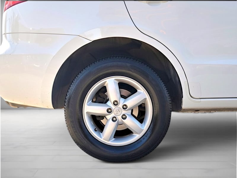 Hyundai SANTA FE GL 2.7 Aut 2010 - Imagen 7 de 10