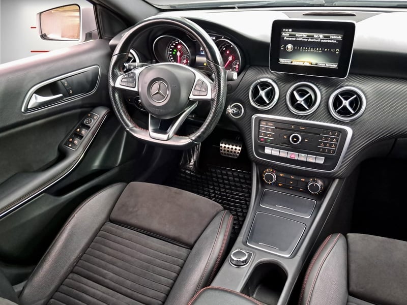 Mercedes-Benz A200 D 2.1 Aut 2016 - Imagen 5 de 10