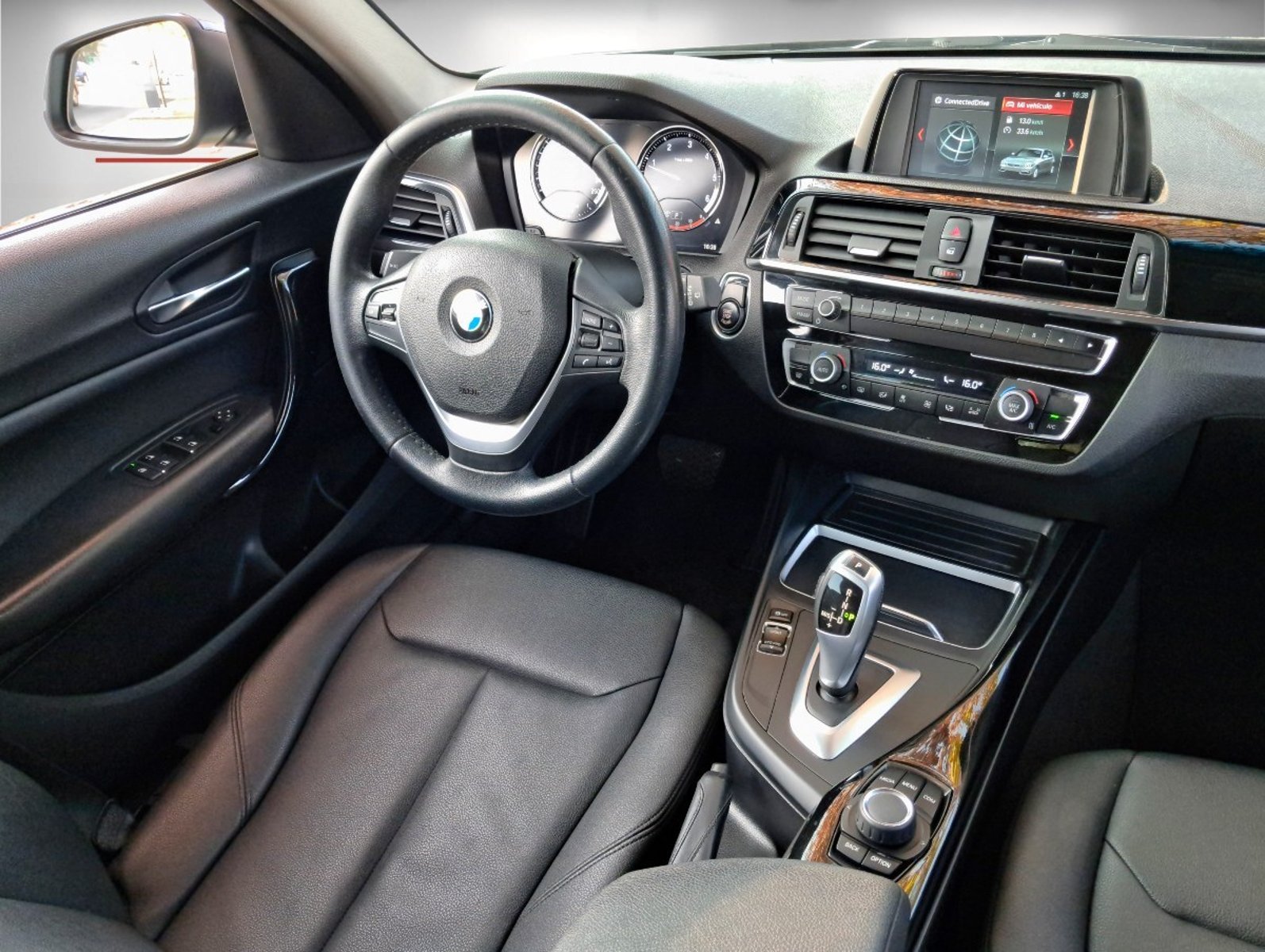 BMW 118D Millennial 2.0 Aut 2019 - Foto 5 de 10