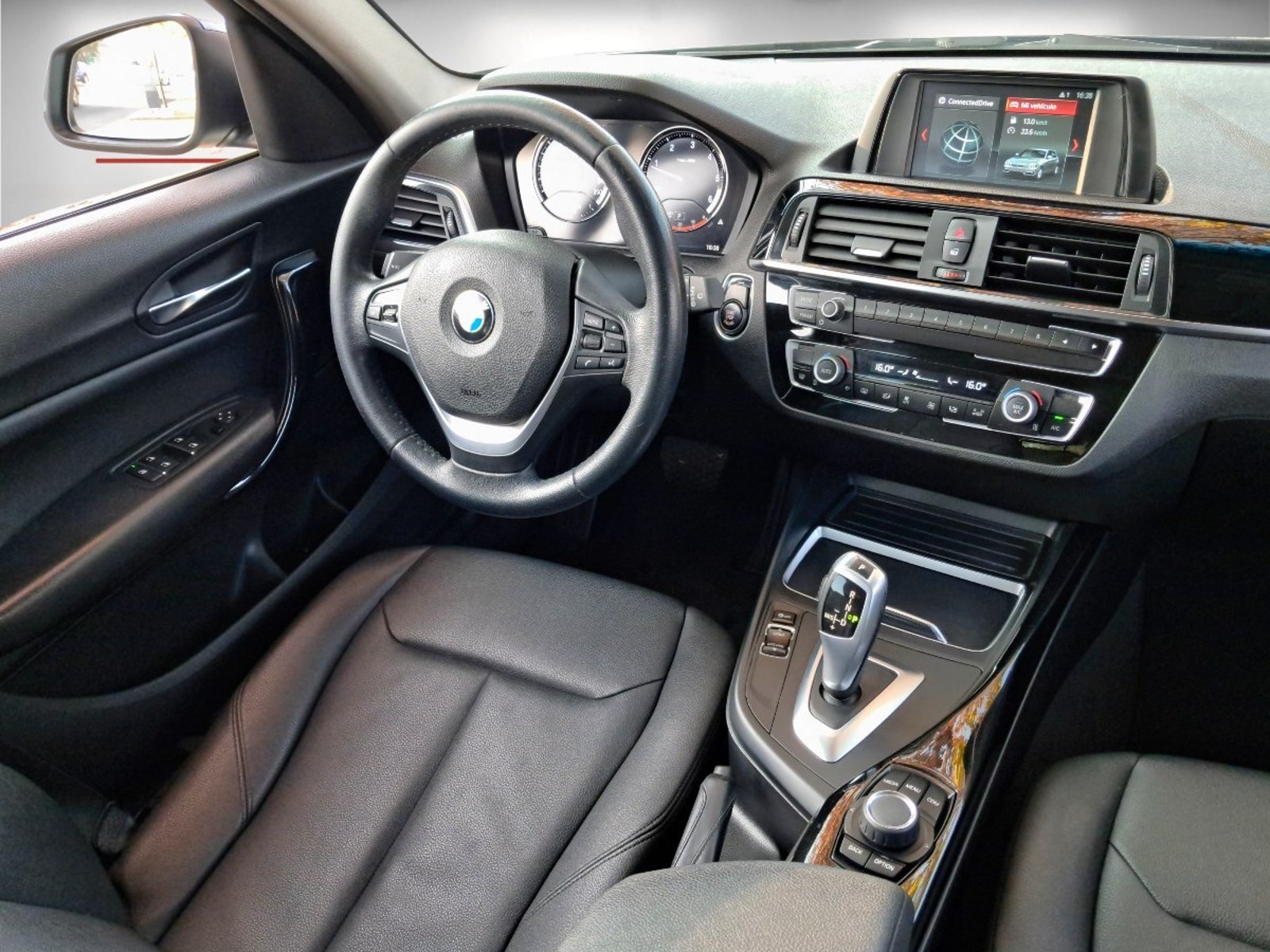 BMW 118D Millennial 2.0 Aut 2019 - Foto 5 de 10