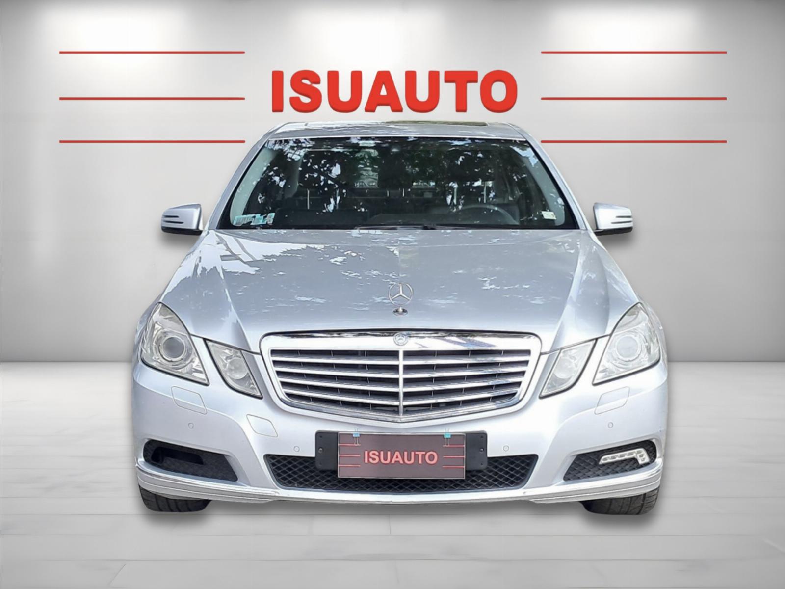 Mercedes-Benz E250 Blue Efficiency 2.5 Aut 2010 - Foto 2 de 10