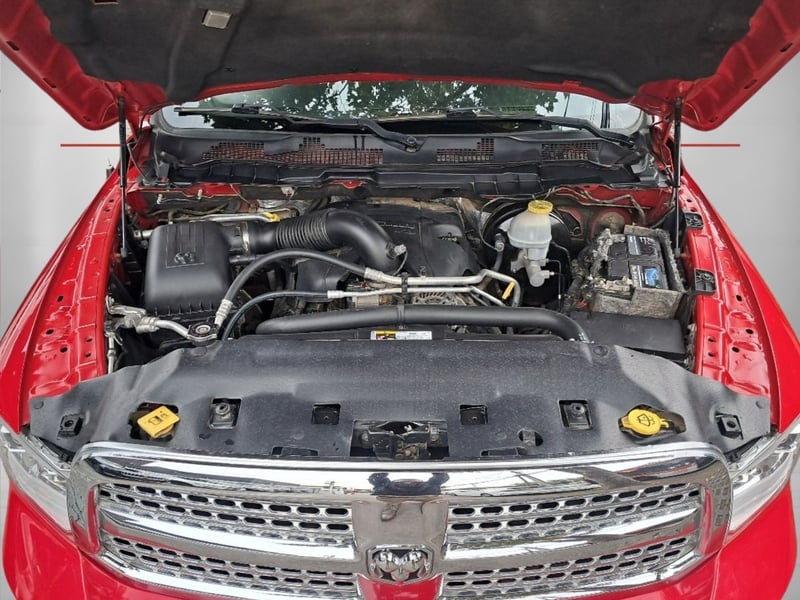 Dodge RAM 1500 4x4 Laramie 5.7 Aut 2017 - Imagen 6 de 10