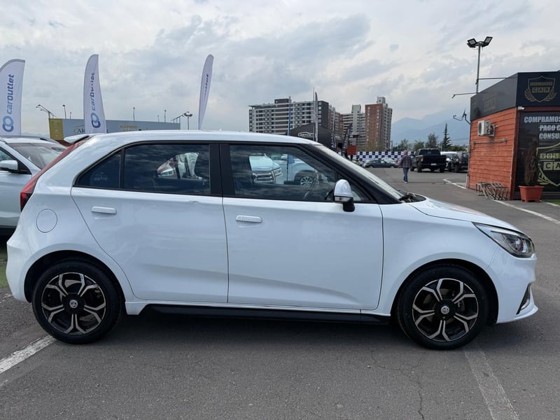 MG 3 HATCH BACK 1.5 2022 - Imagen 6 de 20