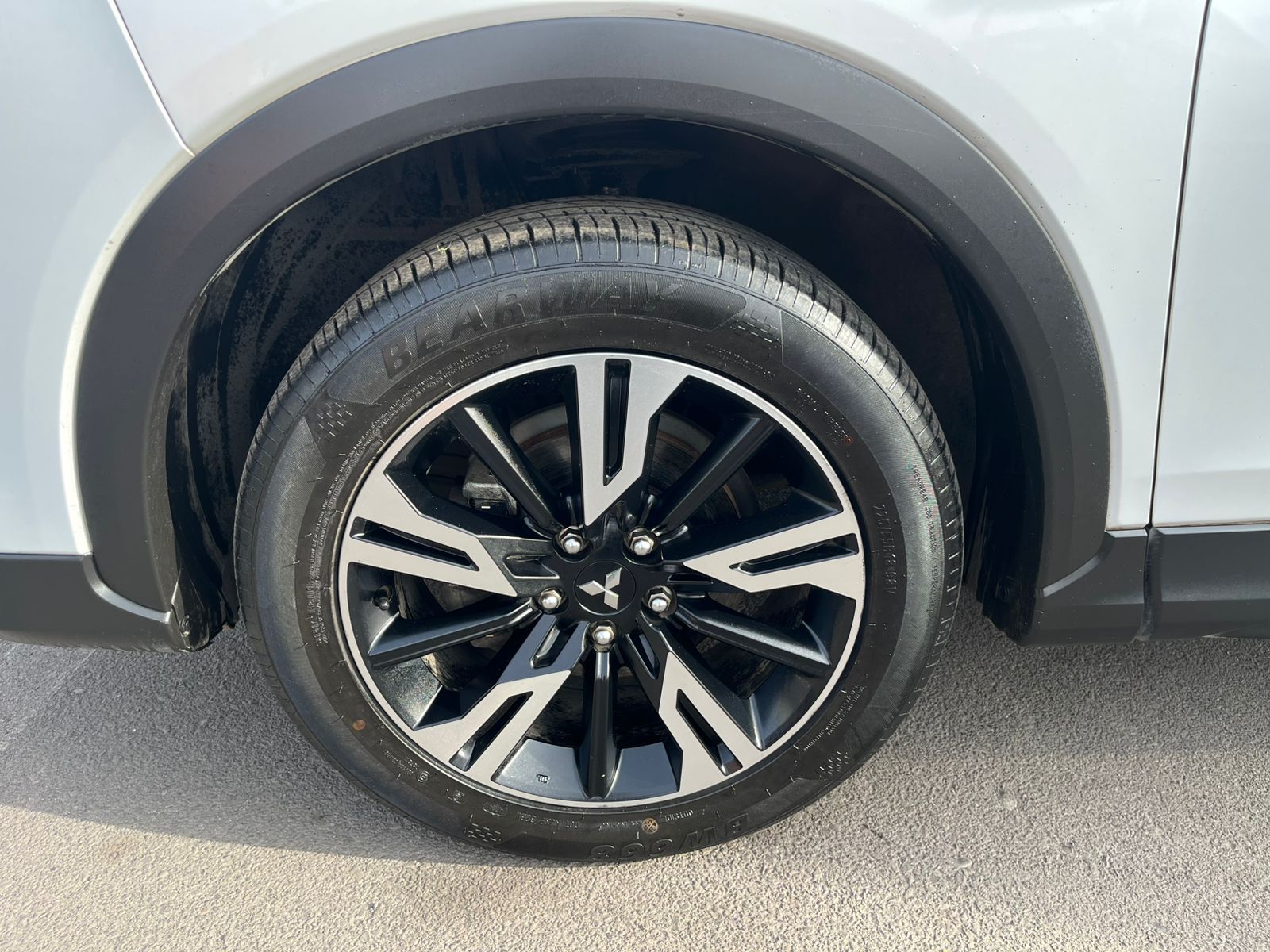 Mitsubishi ECLIPSE CROSS RX 1.5 AUT 2022 - Imagen 17 de 19