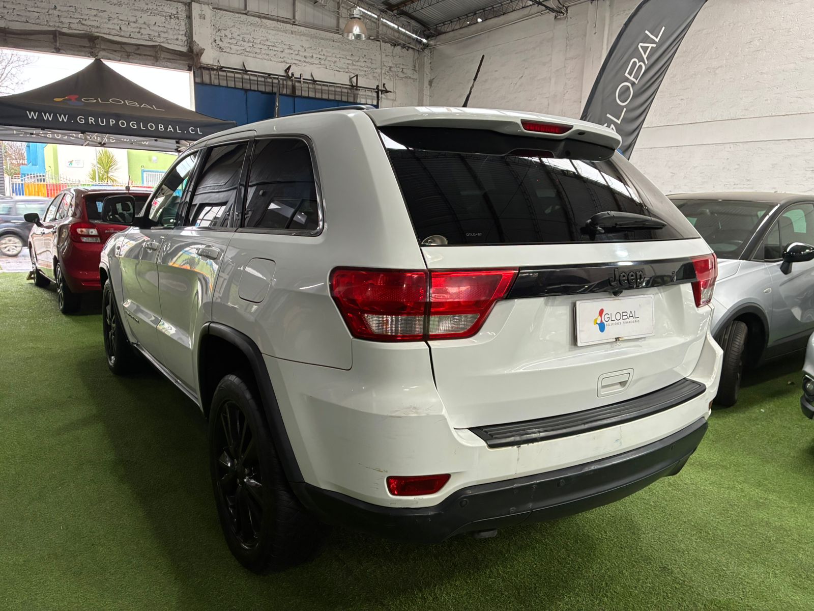 Jeep GRAND CHEROKEE 3.6 2013 - Foto 2 de 11