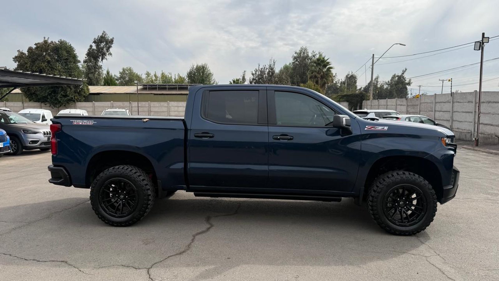 Chevrolet SILVERADO LT 5.3 2022 - Imagen 6 de 20