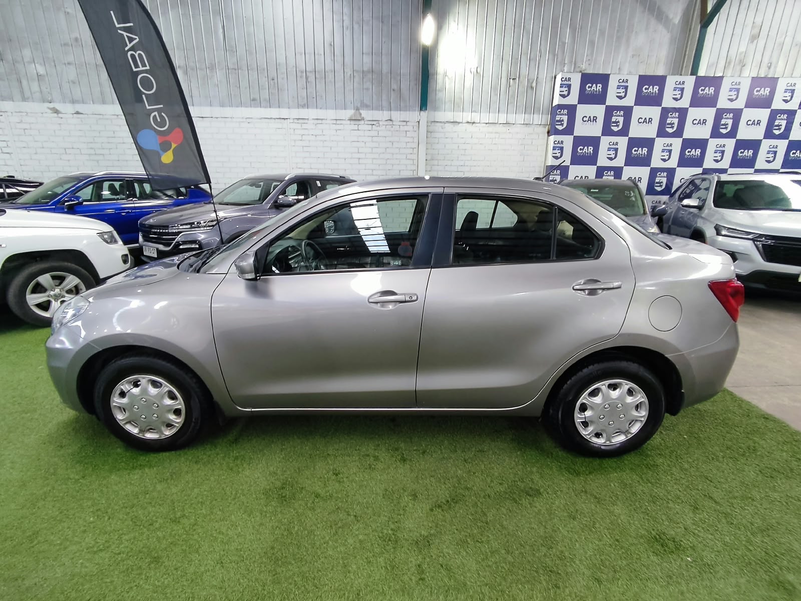 Suzuki DZIRE SEDAN 1.2 2023 - Foto 2 de 14