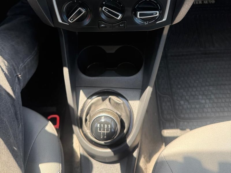 Volkswagen GOL TRENDLINE 1.6 2018 - Imagen 16 de 19