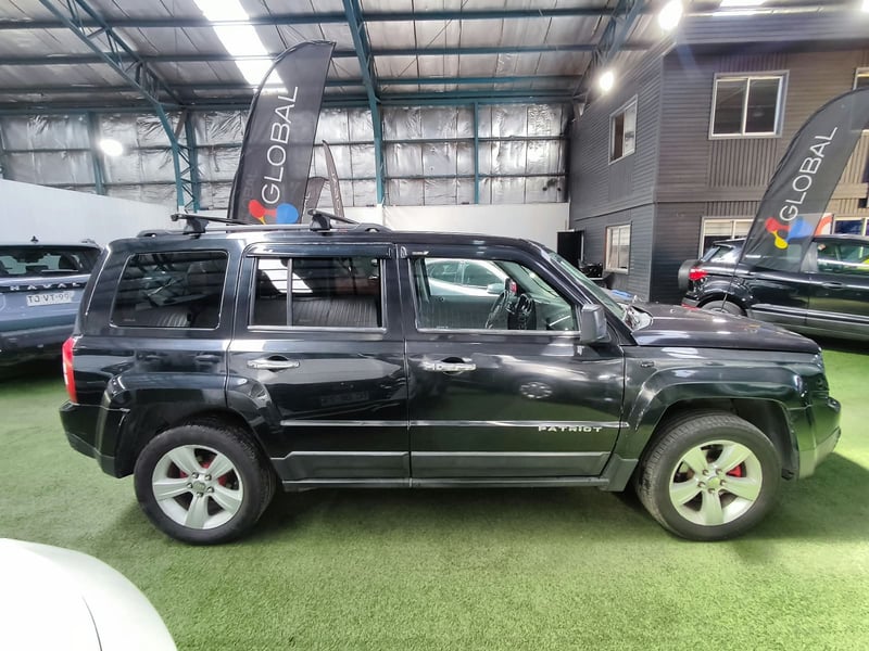 Jeep PATRIOT 4X4 2.4 AUT 2011 - Imagen 6 de 16