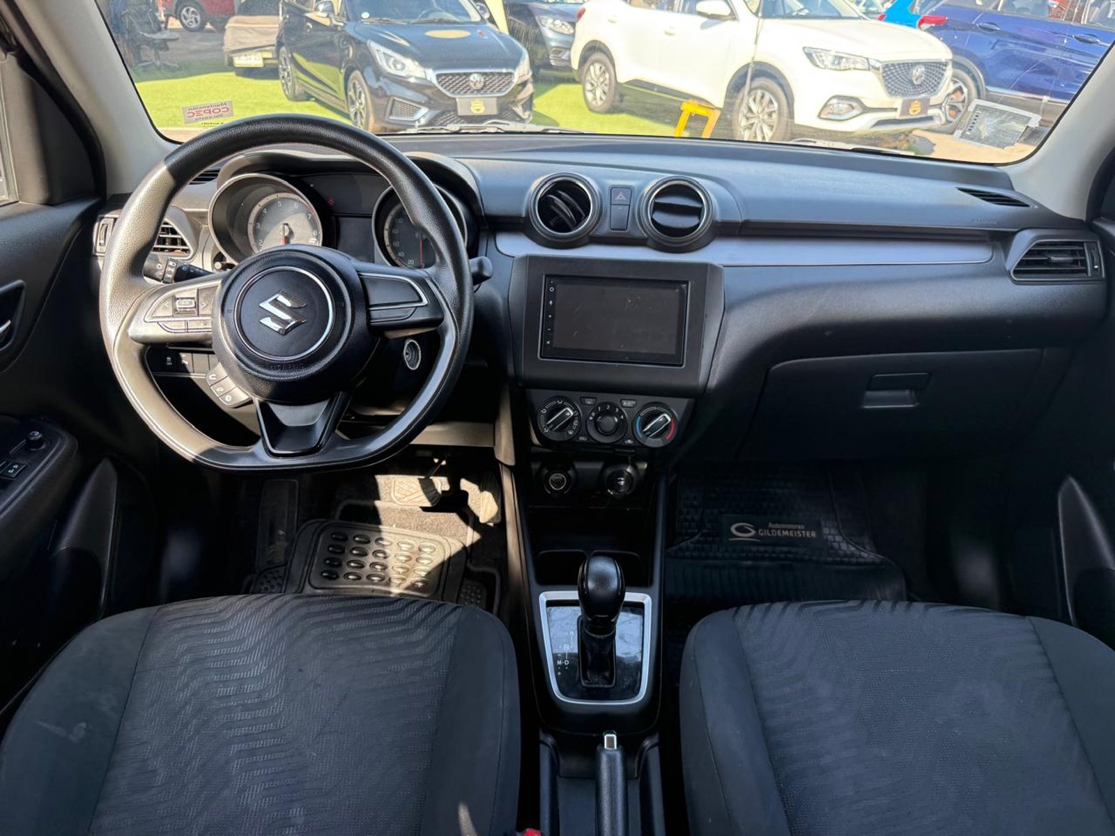 Suzuki SWIFT GL SPORT HB 1.2 2023 - Imagen 13 de 20