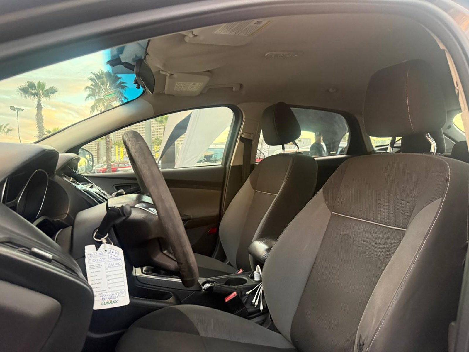 Ford FOCUS SE 5P MT 2012 - Imagen 9 de 19