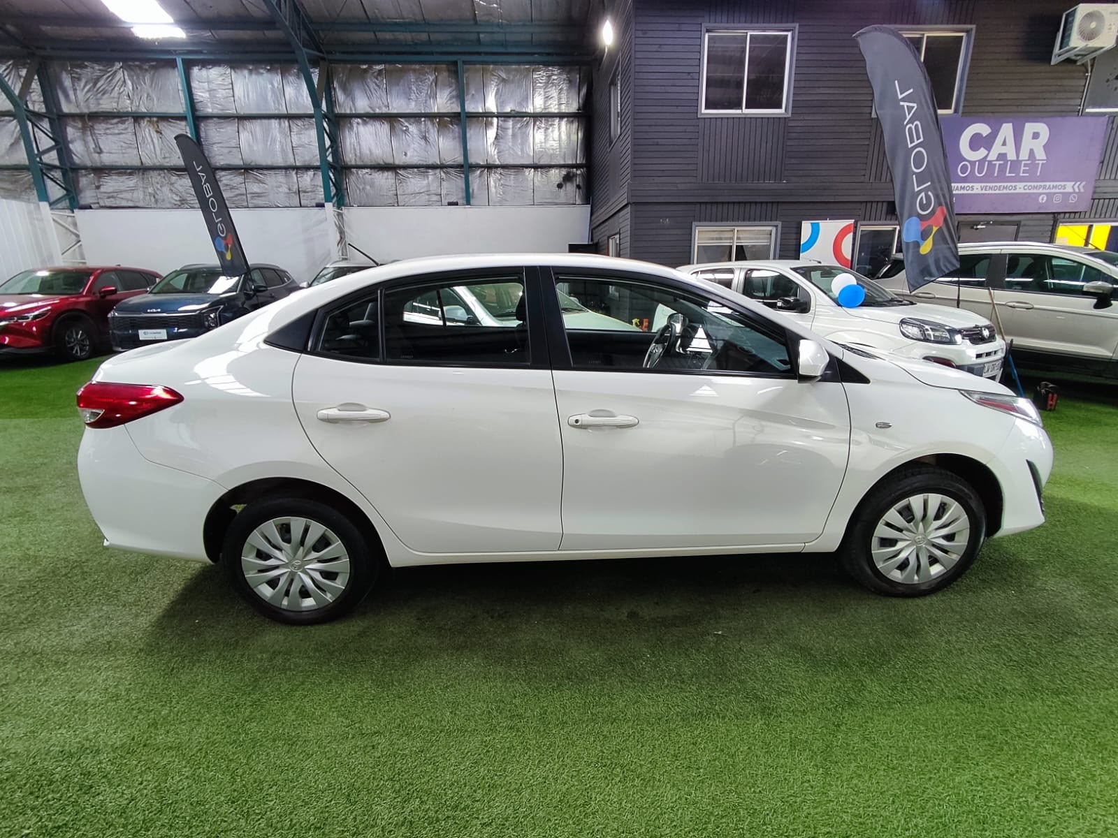 Toyota YARIS GLI 1.5 AUT 2020 - Imagen 6 de 14