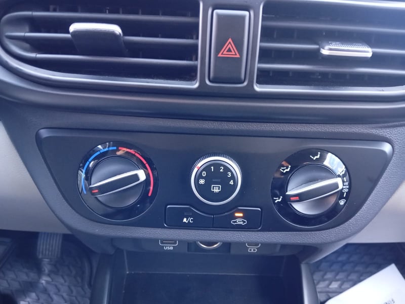 Hyundai GRAND I10 SDN 1.2 2025 - Imagen 10 de 12