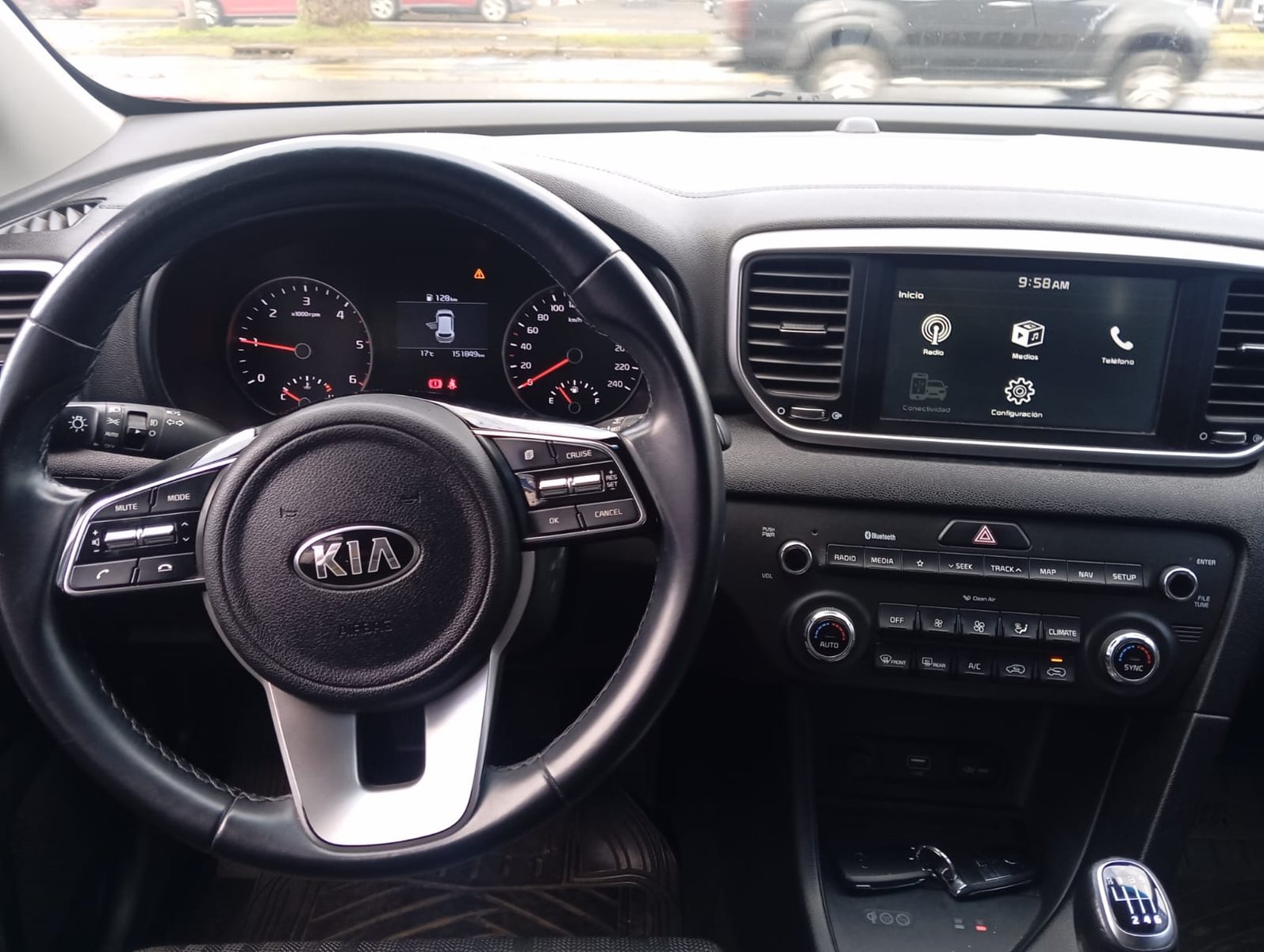Kia SPORTAGE LX 2.0 2020 - Imagen 10 de 12