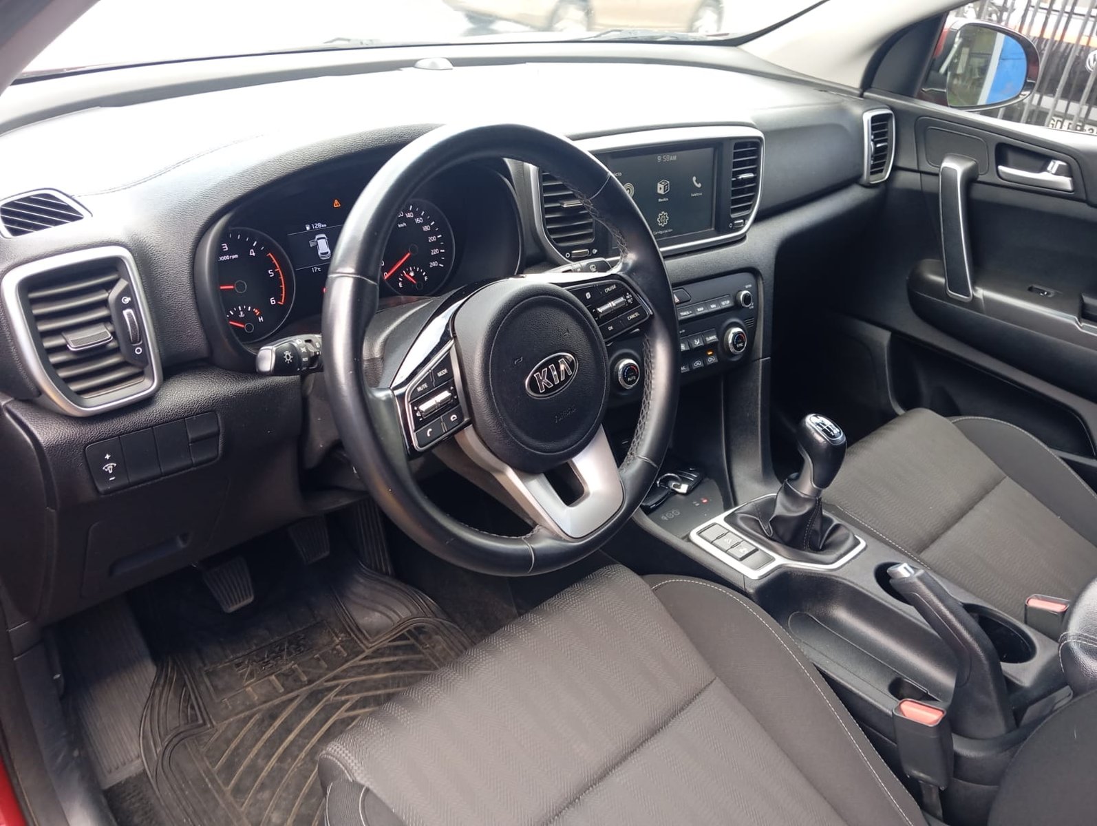Kia SPORTAGE LX 2.0 2020 - Imagen 11 de 12