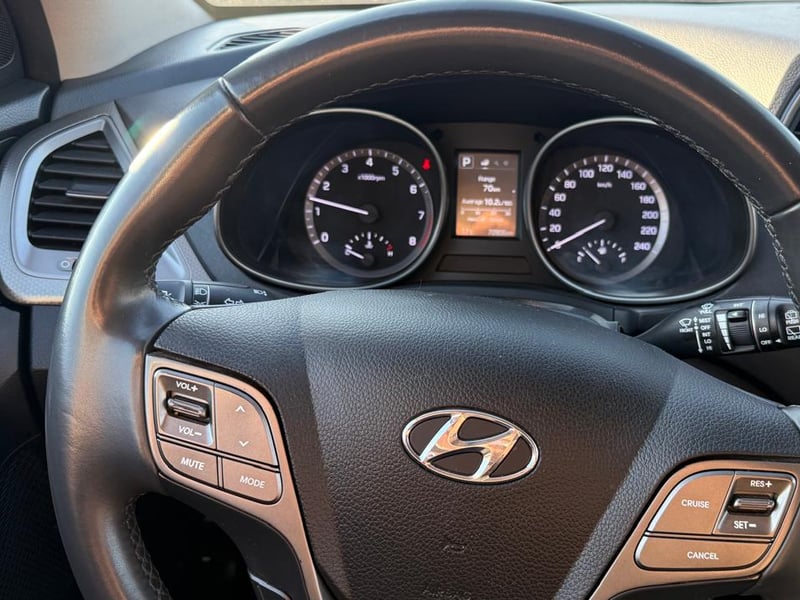 Hyundai GRAND SANTA FE NC 3.3 GLS 2WD 2019 - Imagen 14 de 20