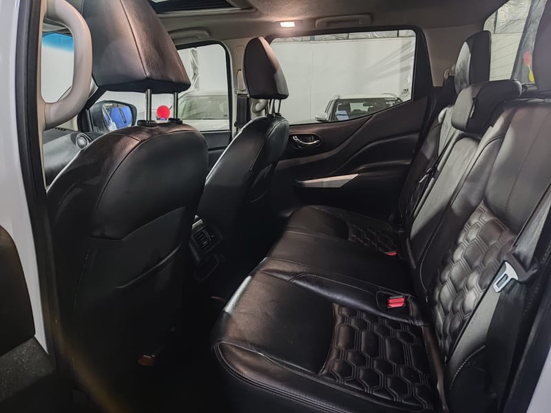 Nissan NAVARA DC 4X4 2.3 AUT 2023 - Imagen 14 de 15