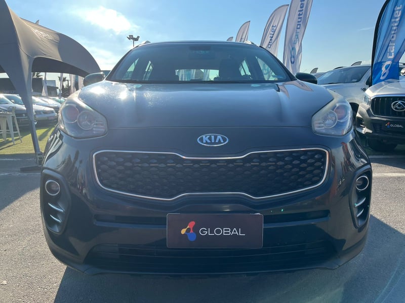 Kia SPORTAGE LX 2.0 2018 - Imagen 8 de 19