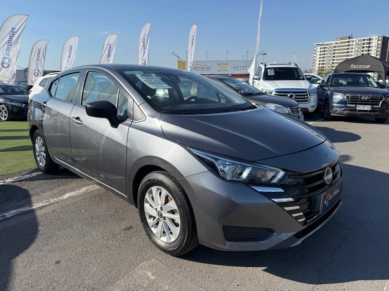 Nissan VERSA SENCE 1.6 2024 - Imagen 7 de 19