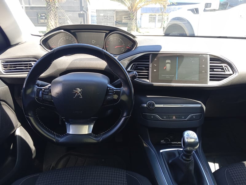 Peugeot 308 ALLURE BLUEHDI 1.5 2019 - Imagen 9 de 15