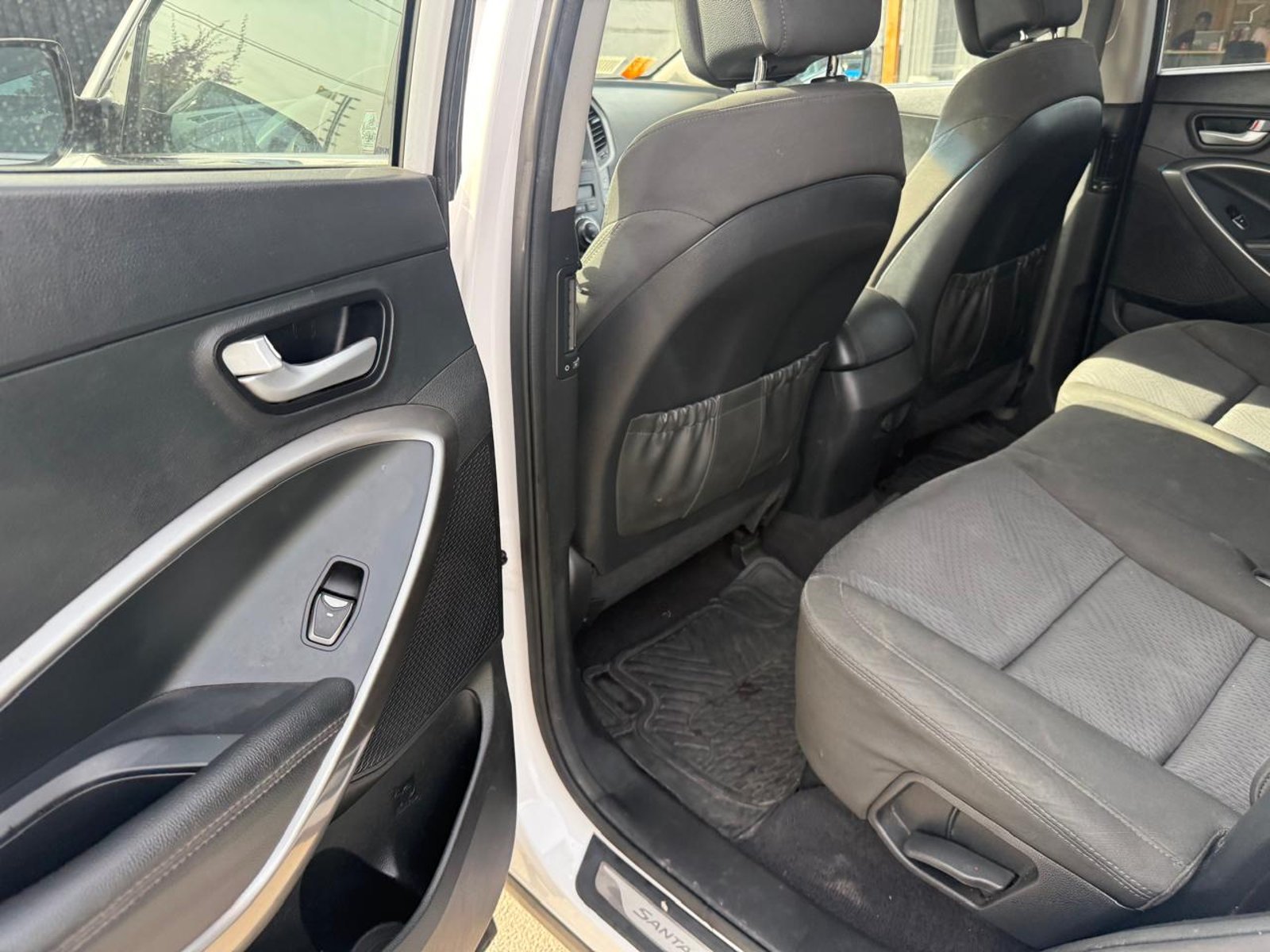 Hyundai SANTA FE 2.4 GLS 2WD 2017 - Imagen 18 de 20