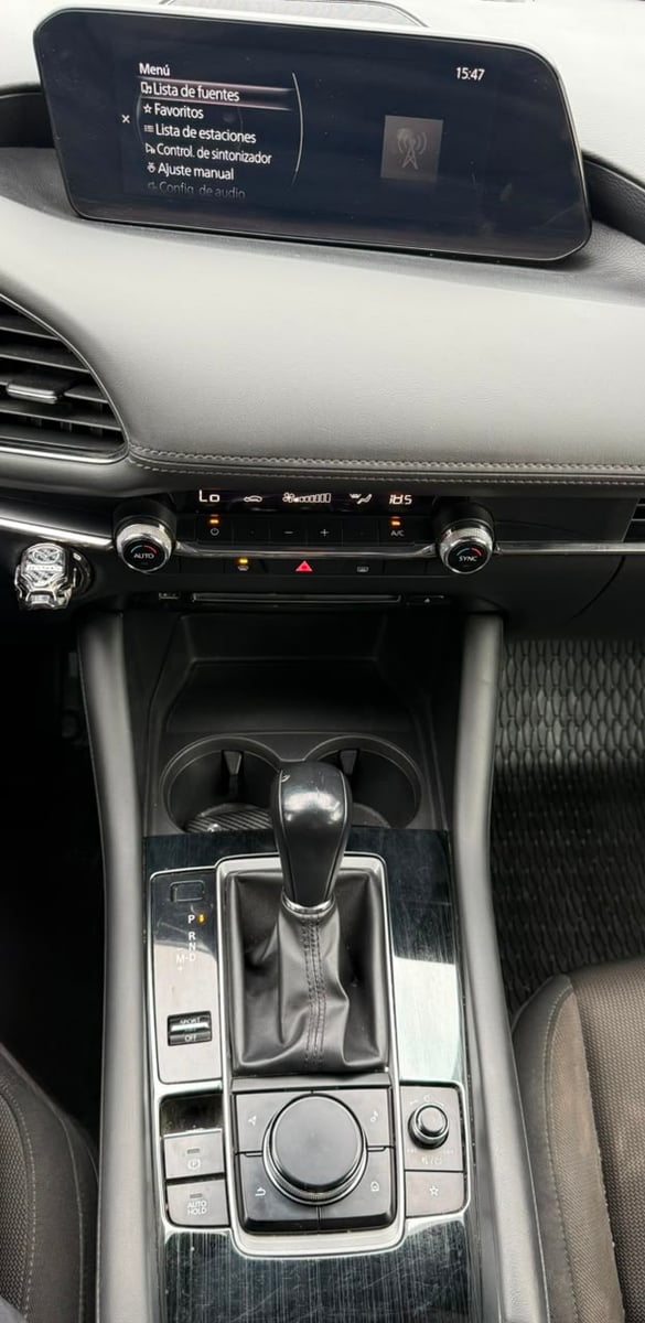 Mazda 3 HATCH BACK 2.0 AUT 2021 - Imagen 16 de 20