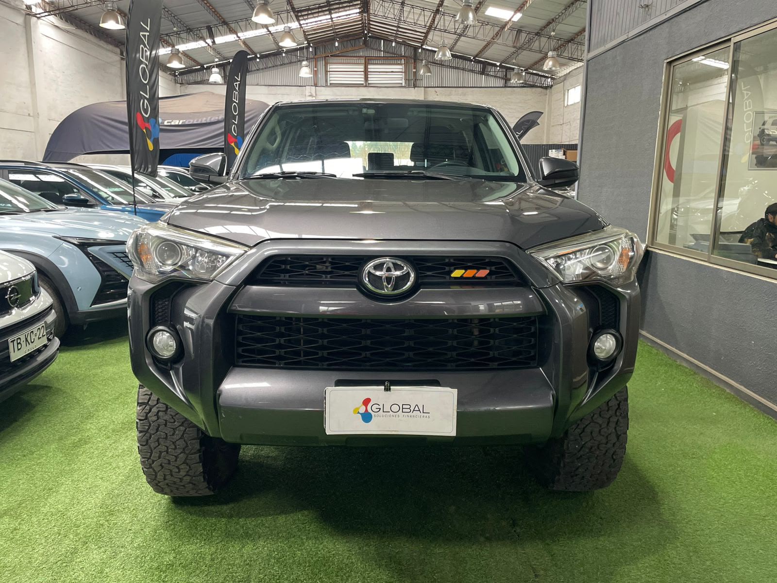 Toyota ALL NEW 4RUNNER SR5 4.0 AUT 2014 - Imagen 6 de 13