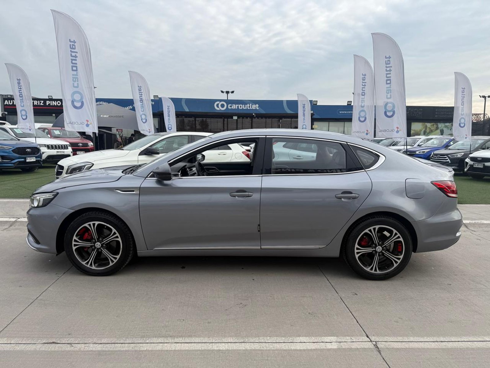 MG 6 DLX 1.5 2022 - Foto 2 de 20