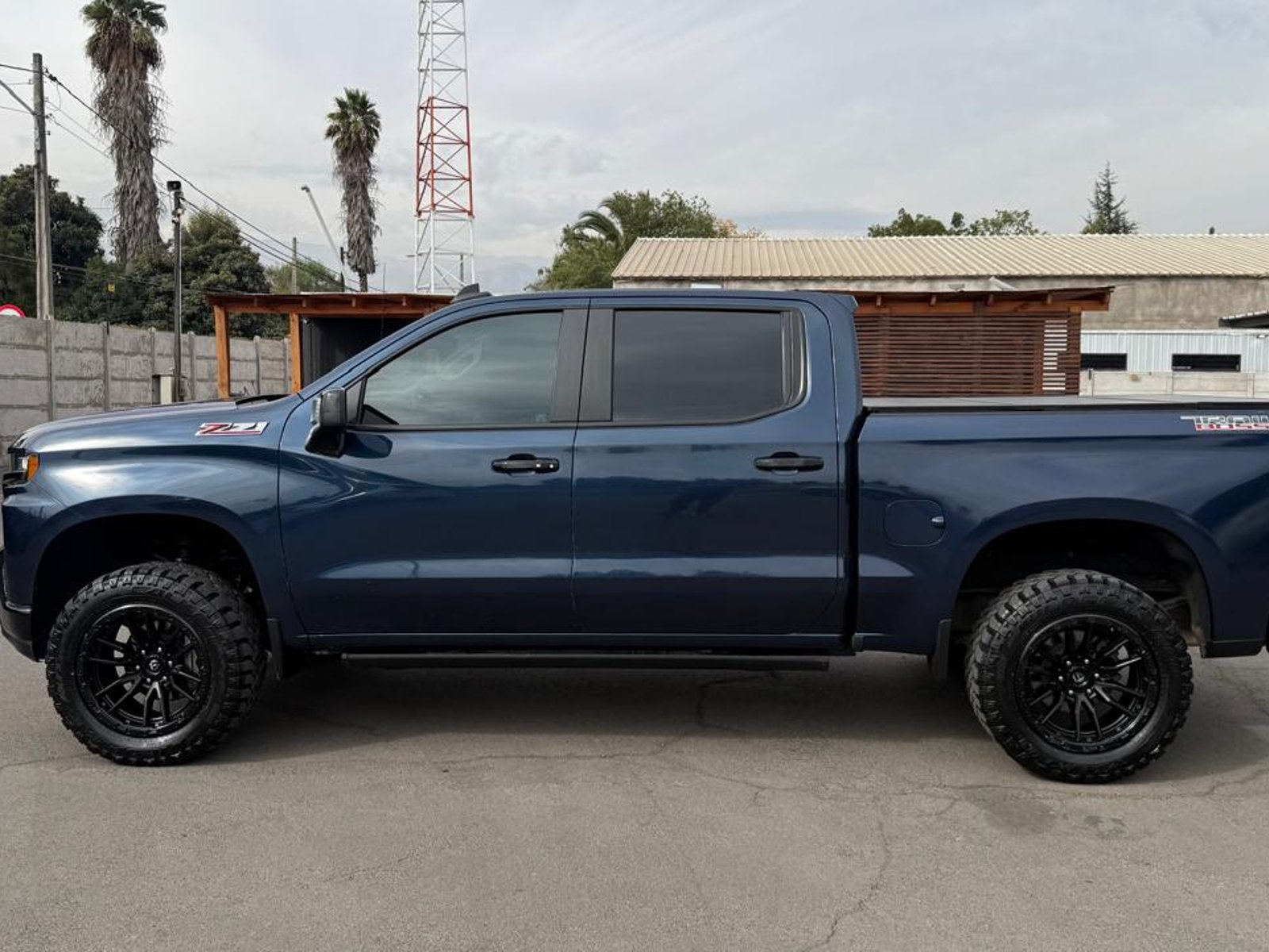Chevrolet SILVERADO LT 5.3 2022 - Foto 2 de 20