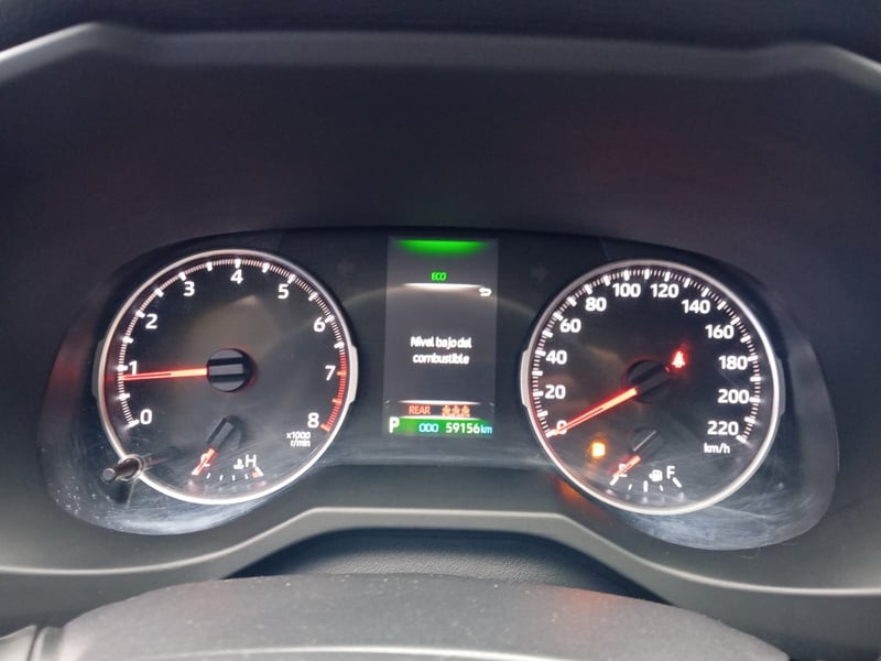 Toyota RAV4 4X2 2.0 AUT 2024 - Imagen 9 de 13