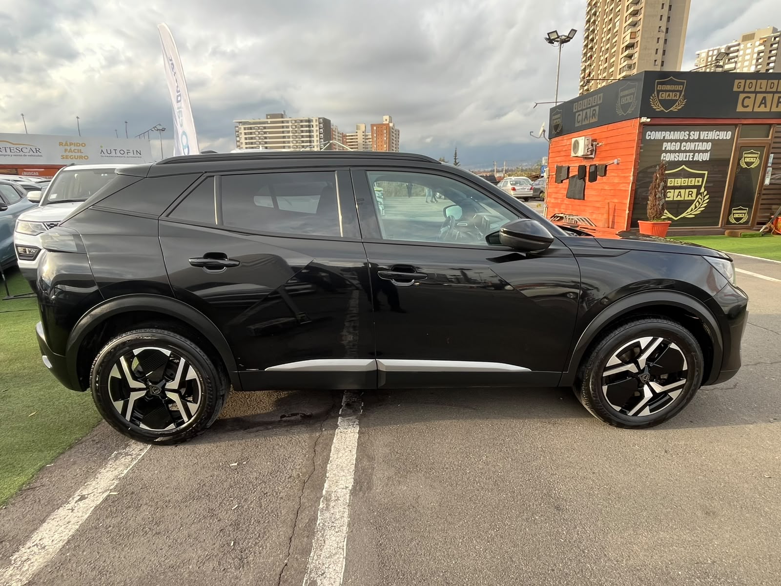 Peugeot 2008 BLUE HDI 130 EAT8 1.5 AUT 2025 - Imagen 6 de 18