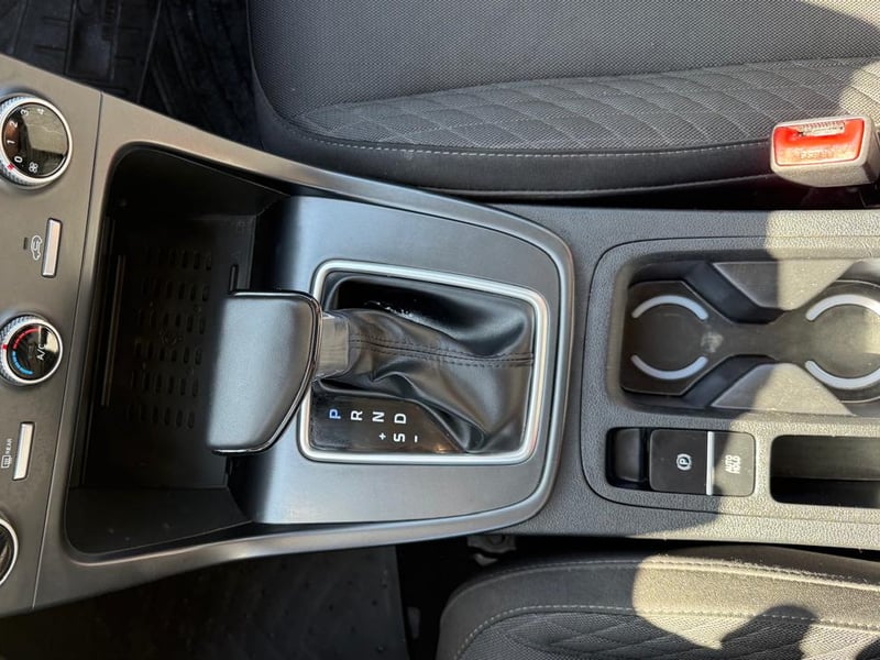Hyundai CRETA SU2ID MPI CVT 1.5 2025 - Imagen 17 de 20