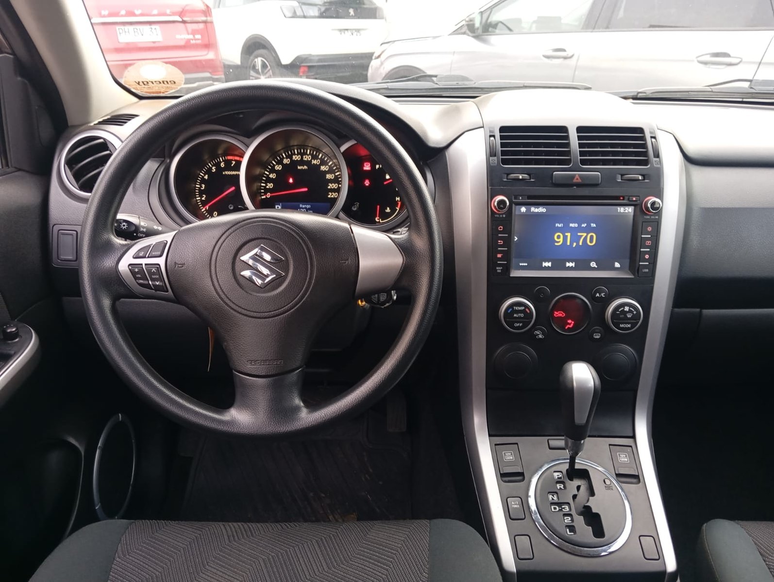Suzuki GRAND NOMADE GLX 2.4 2019 - Imagen 10 de 11