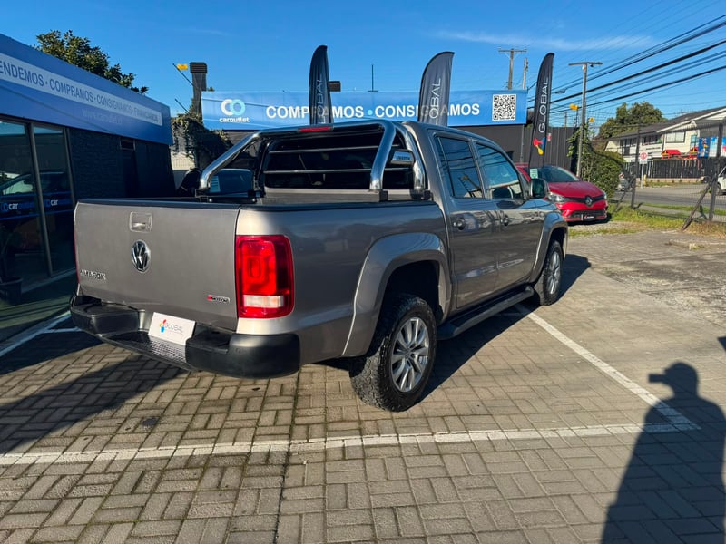 Volkswagen AMAROK COMFORTLINE 4X4 2.0 AUT 2023 - Imagen 4 de 11