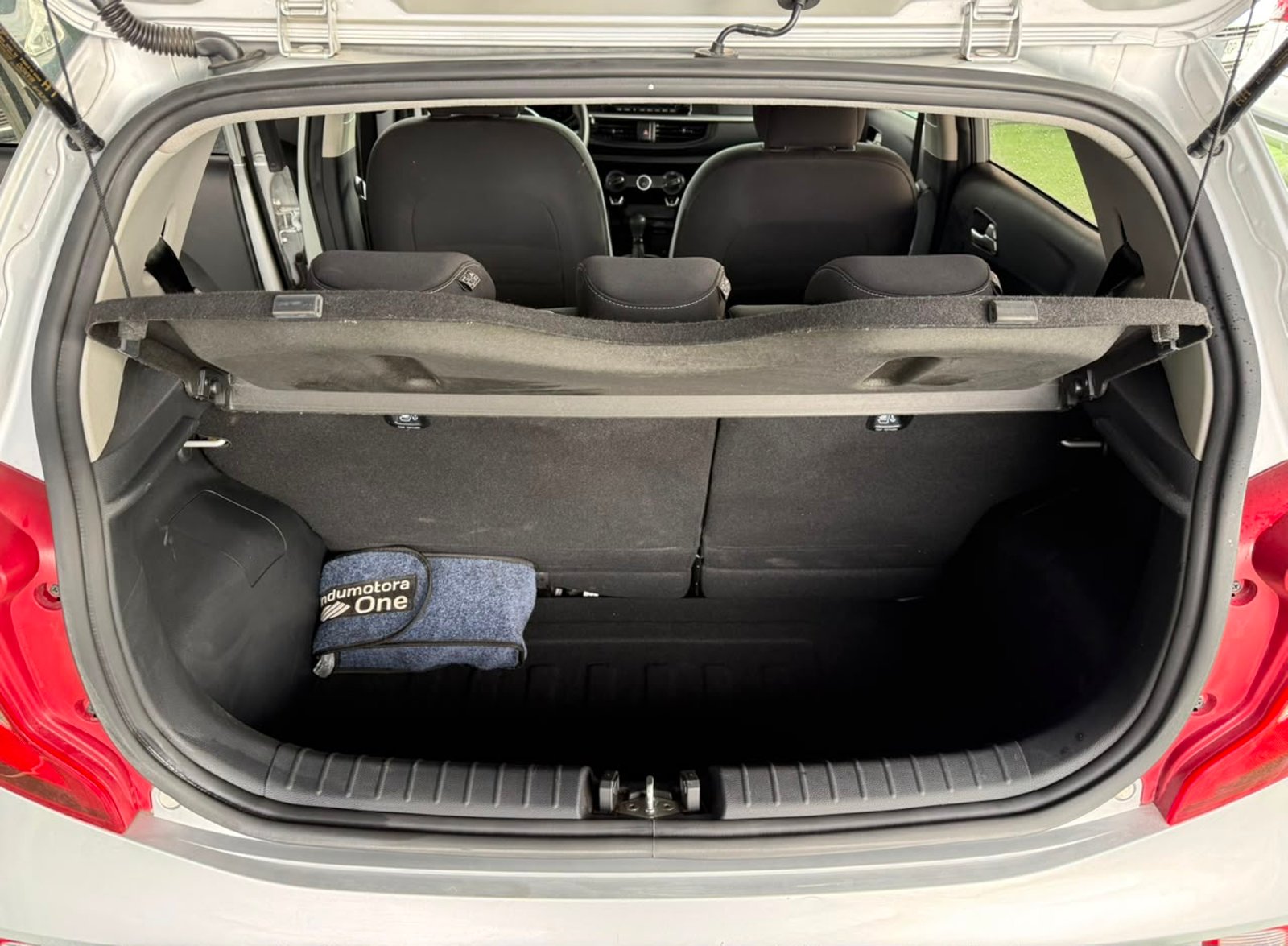 Kia MORNING MPI 1.2 2022 - Imagen 17 de 18
