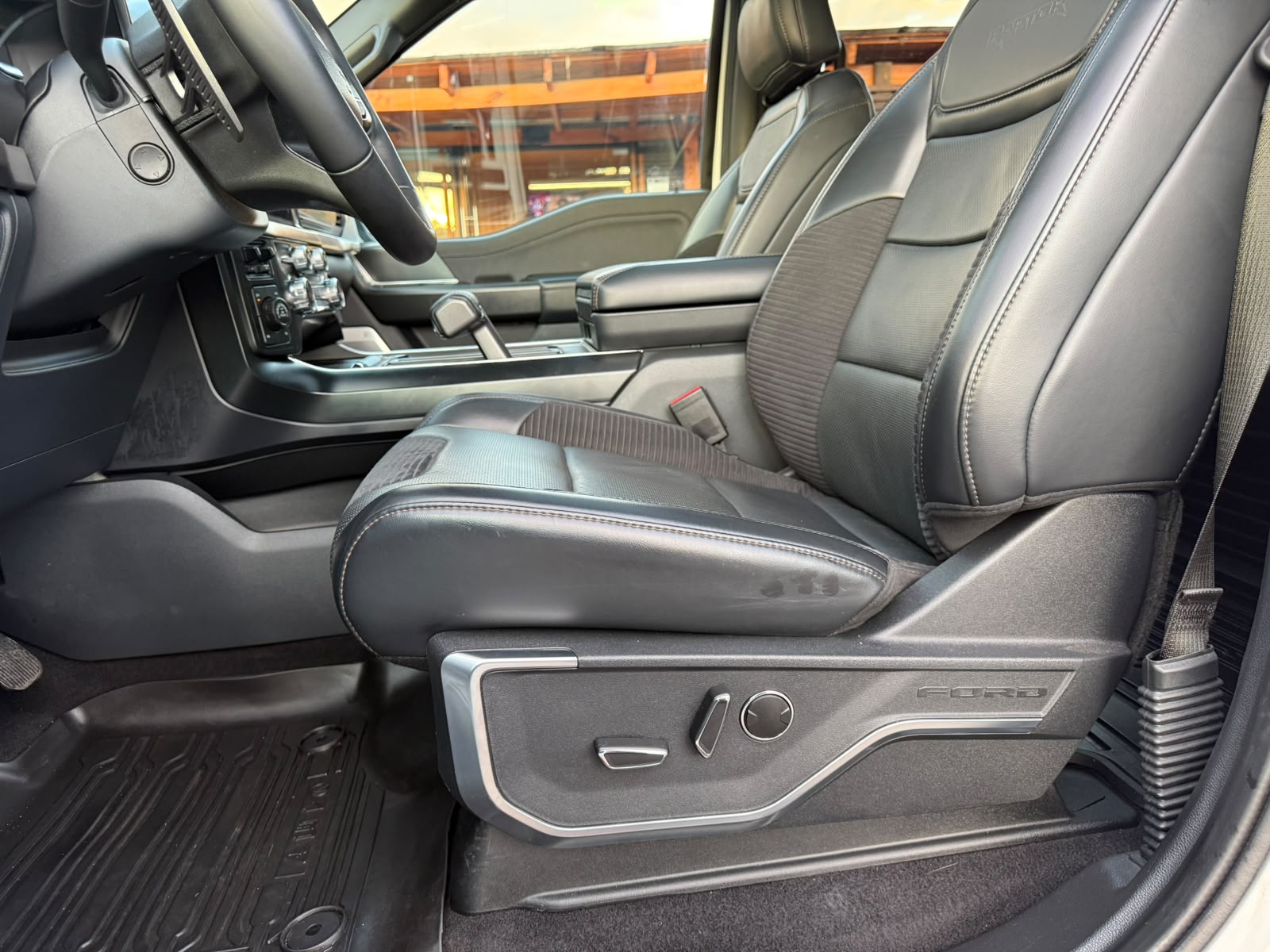 Ford F150 RAPTOR 4X4 3.5 AUT 2023 - Imagen 10 de 20