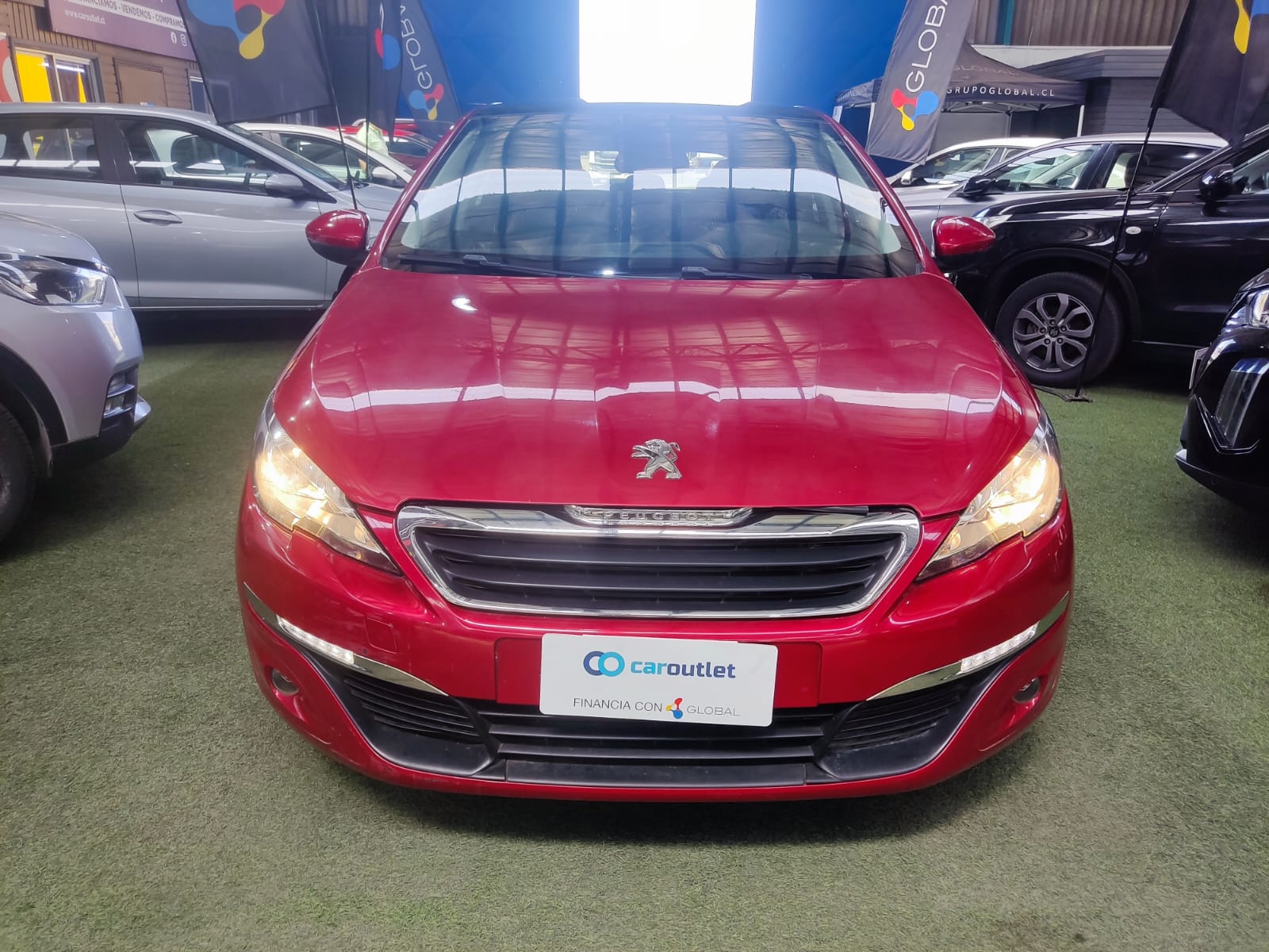 Peugeot 308 ALLURE PURETECH 1.2 AUT 2018 - Imagen 8 de 11