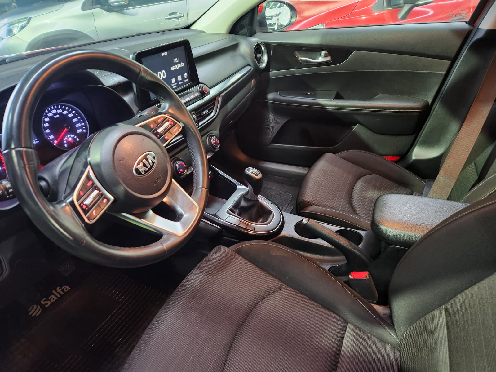 Kia CERATO EX 1.6 2019 - Imagen 7 de 11