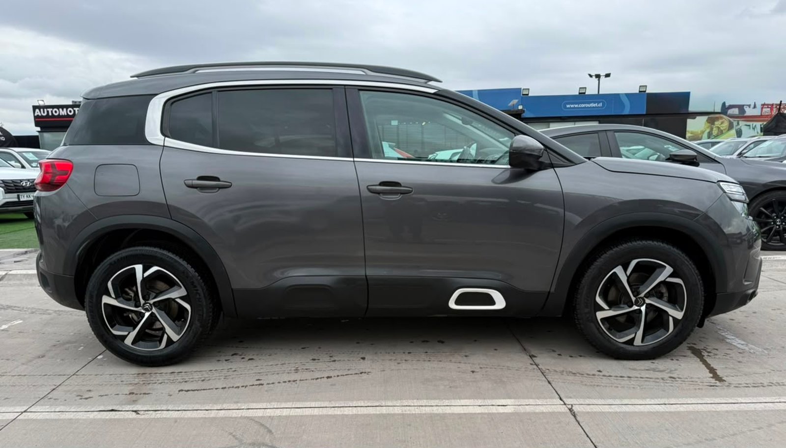 Citroën C5 AIRCROSS HDI 130 CVA6 1.5 AUT 2022 - Imagen 6 de 19