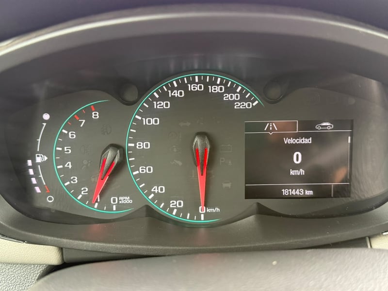 Chevrolet TRACKER 1.8 FWD E5 LS MT 2019 - Imagen 14 de 20