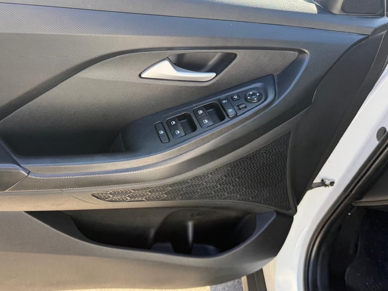 Hyundai CRETA SU2ID MPI CVT 1.5 2025 - Imagen 11 de 20