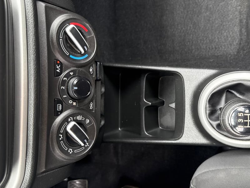Suzuki CELERIO 1.0 GLX 2024 - Imagen 18 de 20